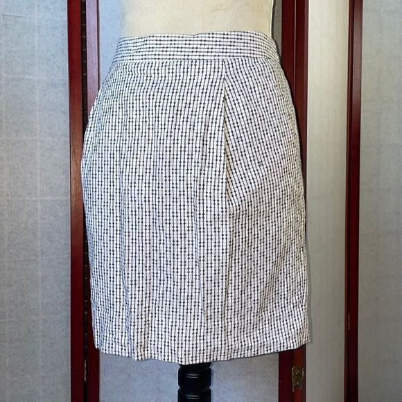 GAP Black and White Designed Pencil Skirt with Pockets (Size: 6) - Picture 2 of 13